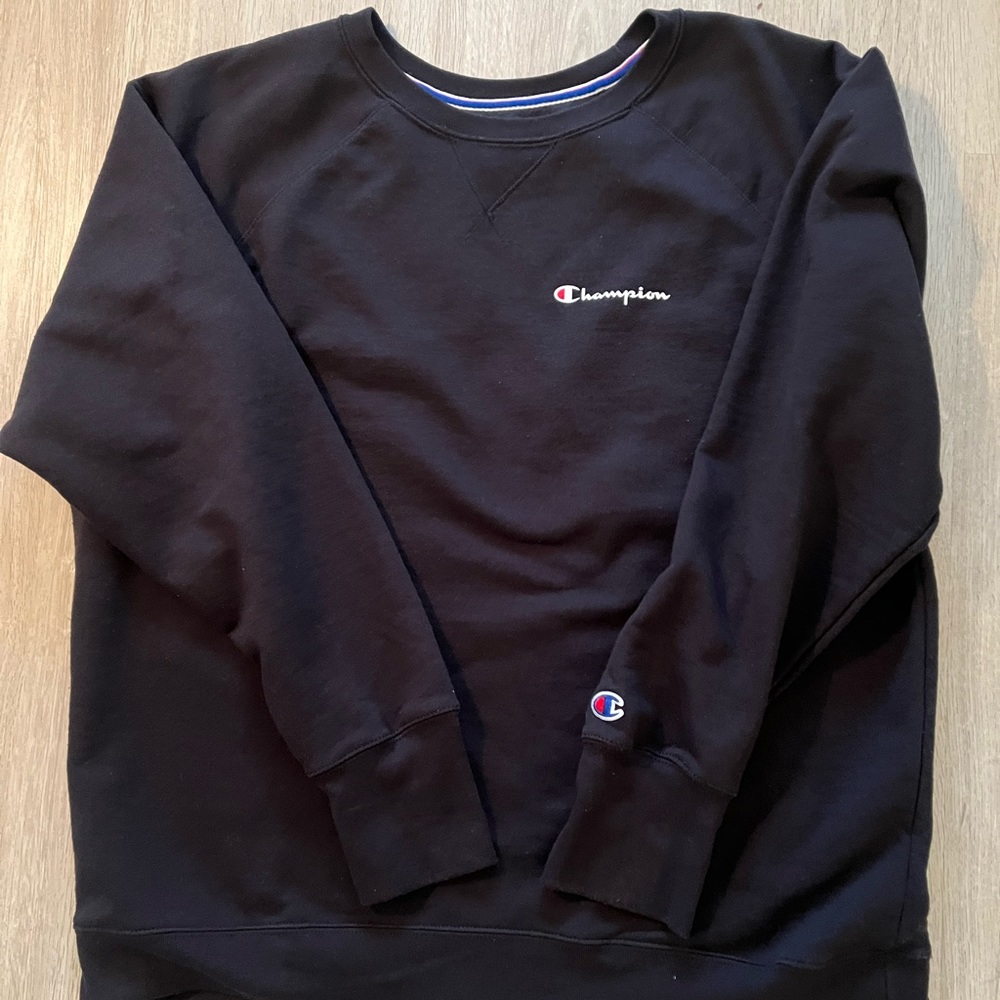 Champion Women’s Crewneck Sweatshirt